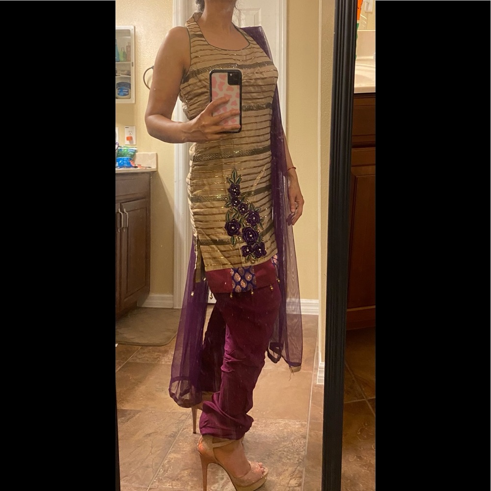 🎊 Party wear salwar kameez 3 piece NWT hand embroidery crystal work gotta patti